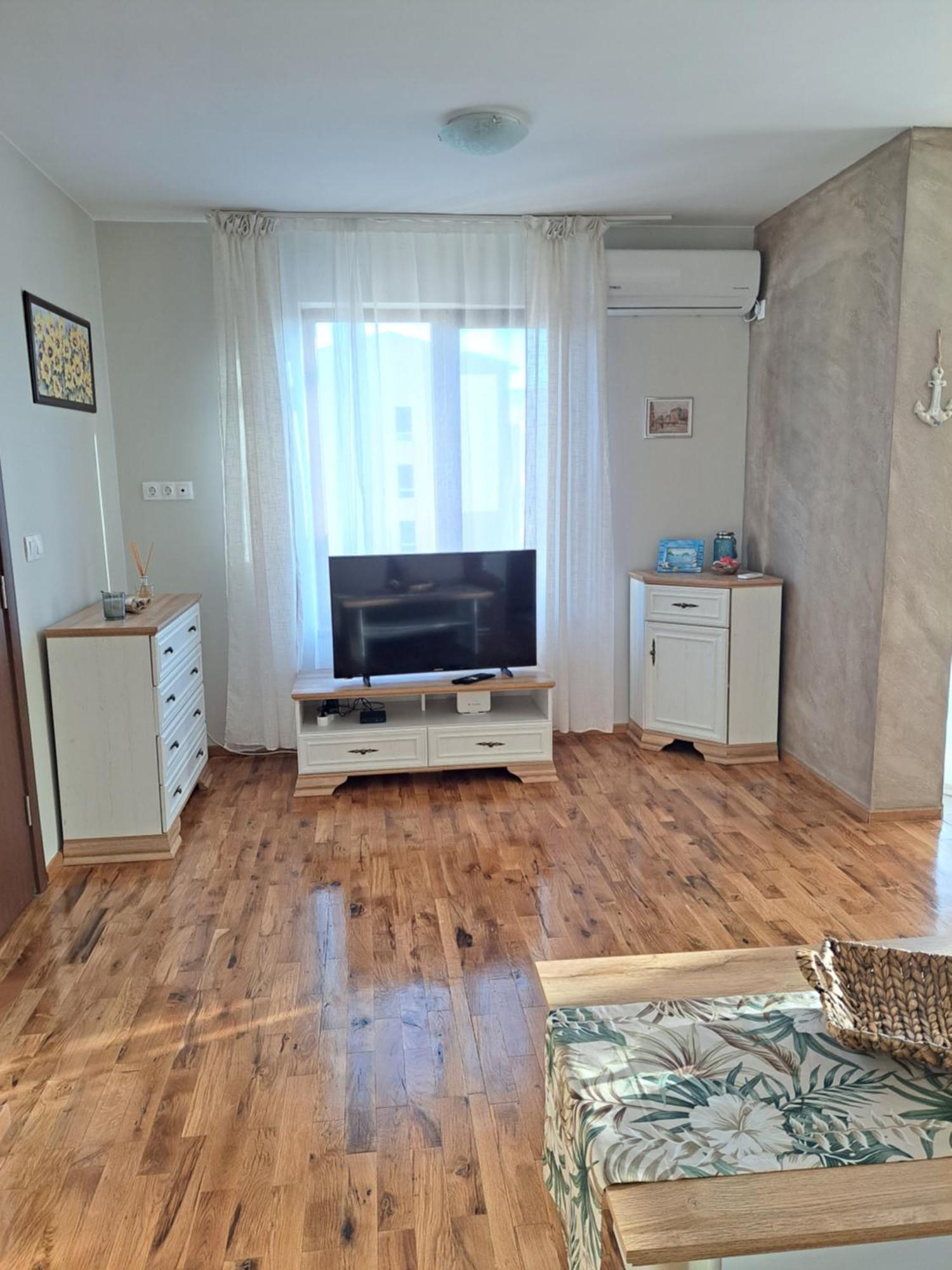 Megi Apartments, Nesebar sity Bagian luar foto