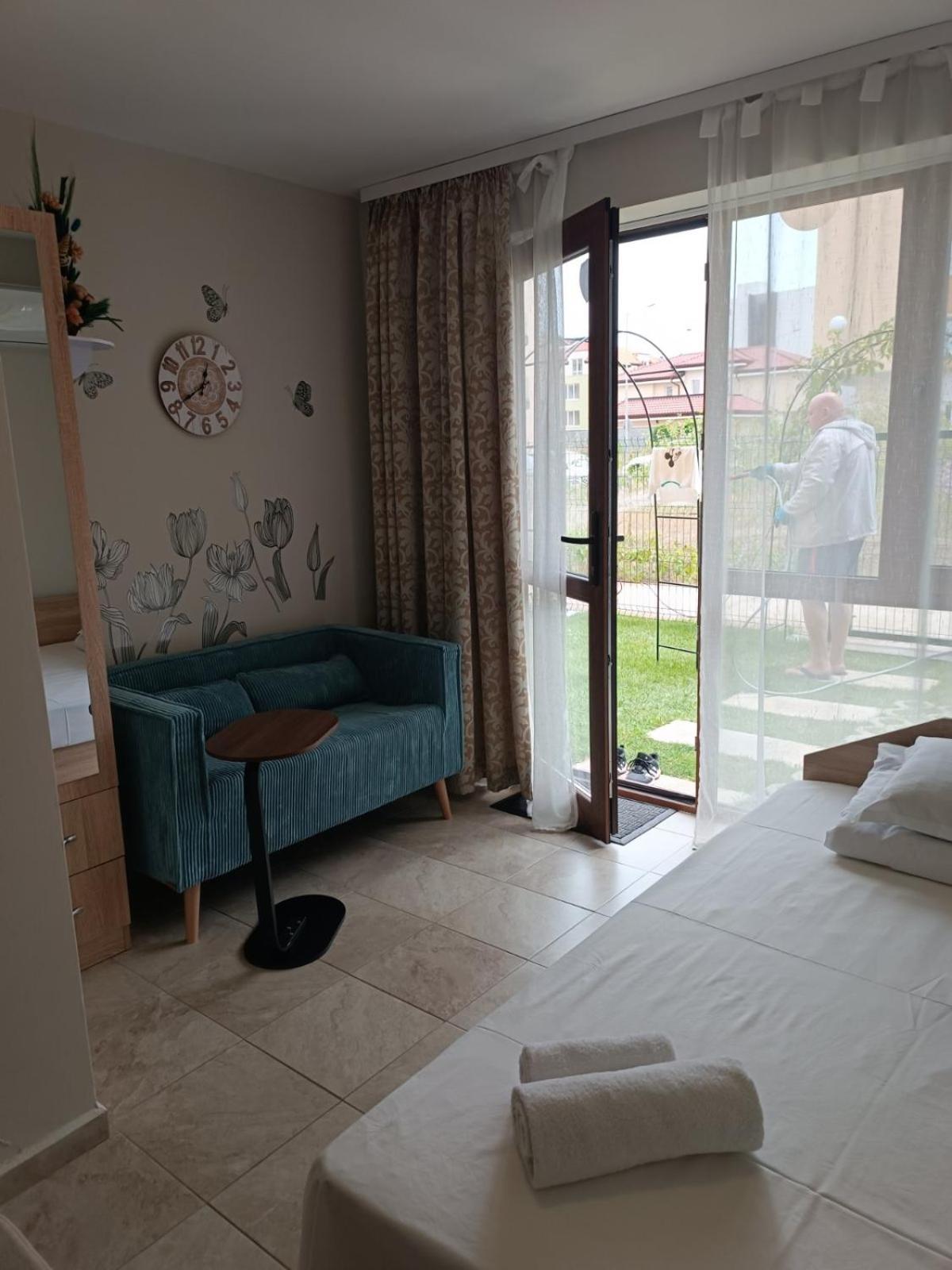 Megi Apartments, Nesebar sity Bagian luar foto